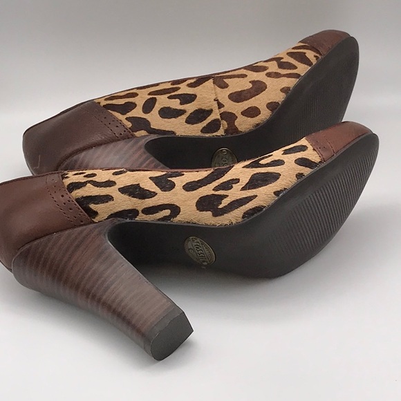 NWT Fossil Sahara Stacked Heel Pump Leather Animal Print Size 8 NIB - Picture 10 of 13